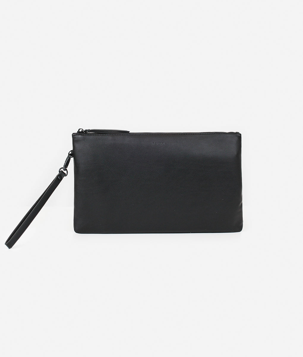 The Changing Clutch – Black / Black